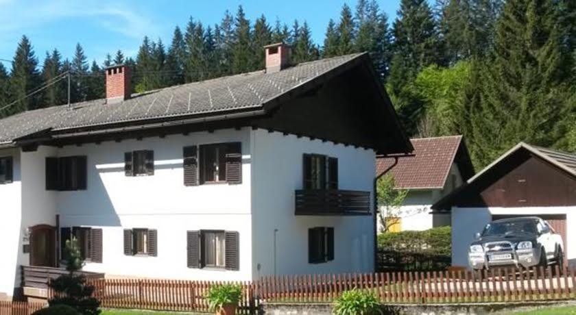 Haus Sieben - Singer Lydia Bed and Breakfast Kotschach-Mauthen Buitenkant foto